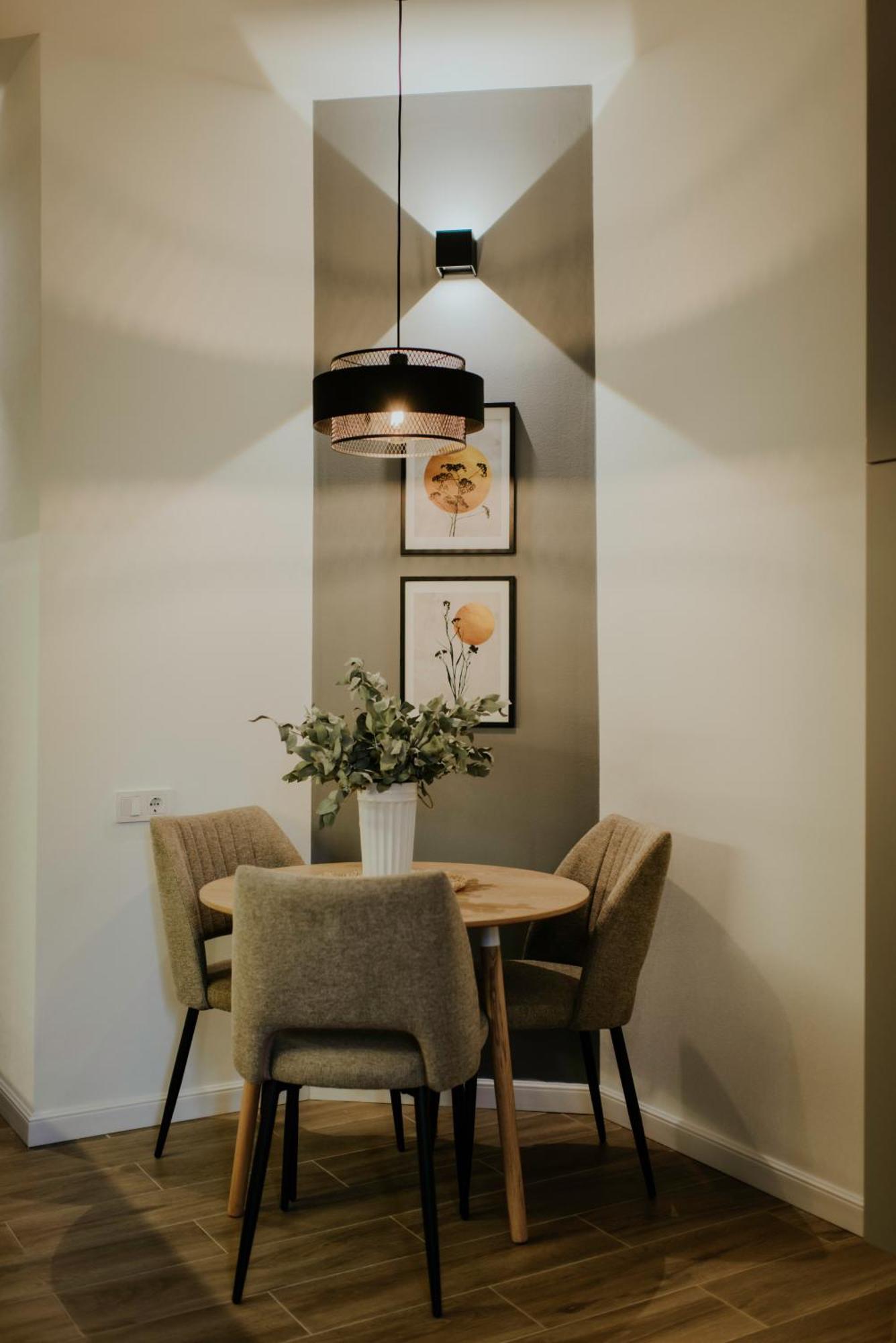 Skyline Luxury Suites Tbilisi ภายนอก รูปภาพ